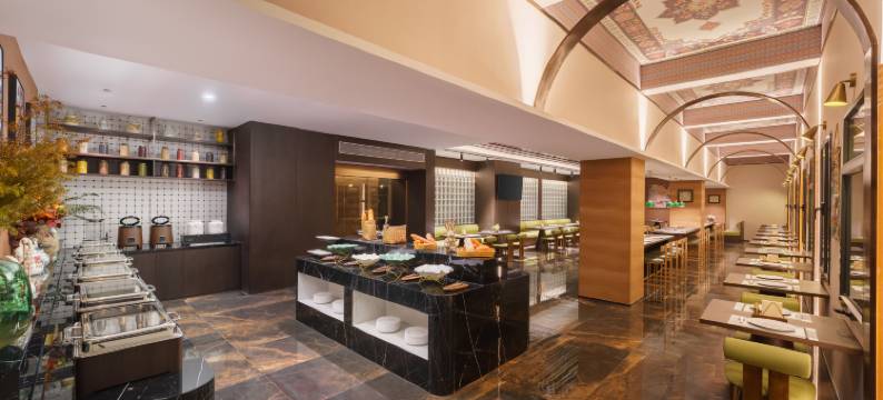 乌鲁木齐国际大巴扎和田二街弗洛拉Flora·秘境酒店图片