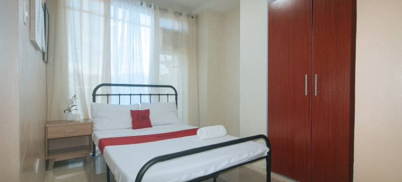 RedDoorz @ Yssa Ademar near Robinsons Jaro图片