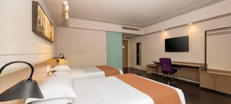 华客嘉城酒店(襄阳火车站店)图片