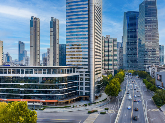 武汉国际广场青年路桔子水晶酒店