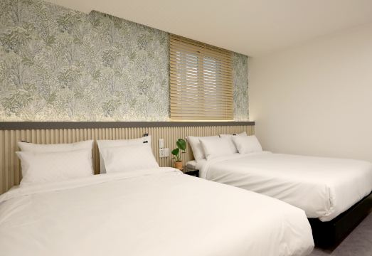 LuceHotel Hotel Overview