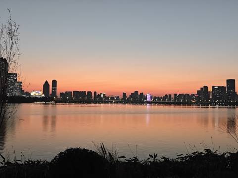 武汉楚河汉街东湖莱斯丽呈华廷酒店图片