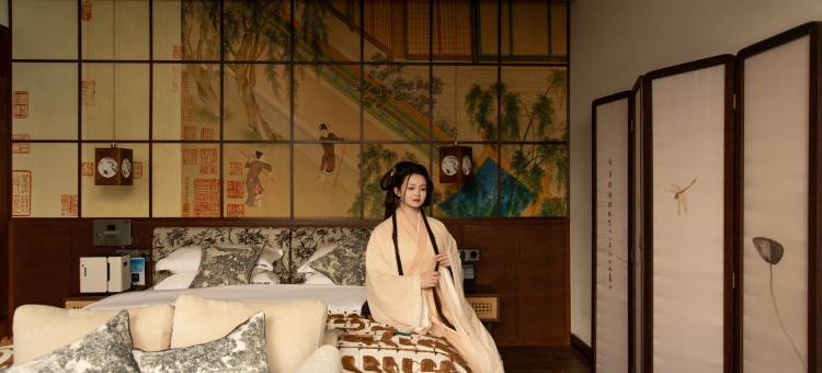 云野･凤晚|Song's Aesthetic 美宿(独克宗古城大佛寺转经筒店)图片