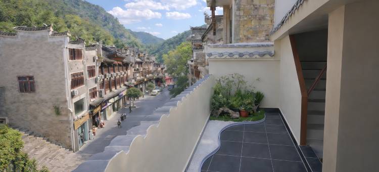 山川喜居丨Riverside・180°河畔观景美宿(镇远古城店)图片