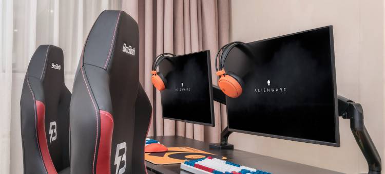 创娱·ALIENWARE外星人超级电竞(广州暨南大学天河公园地铁站店)图片