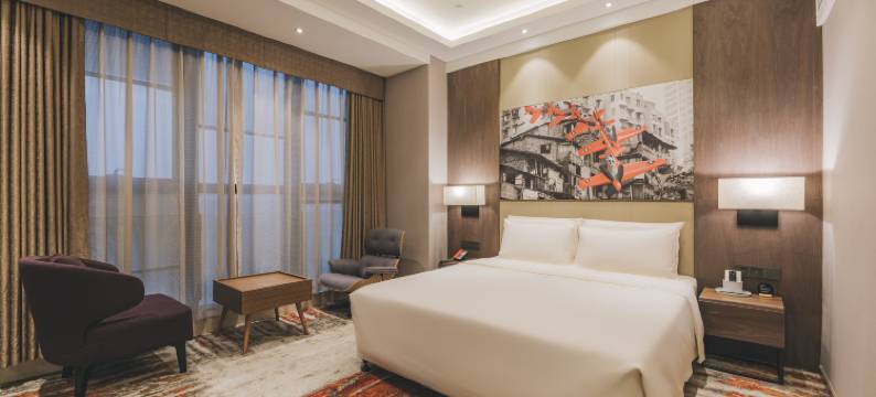 重庆观音桥紫薇路亚朵酒店图片