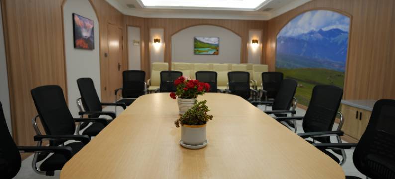 伊宁花语荷畔里酒店(伊犁河风景区店)图片