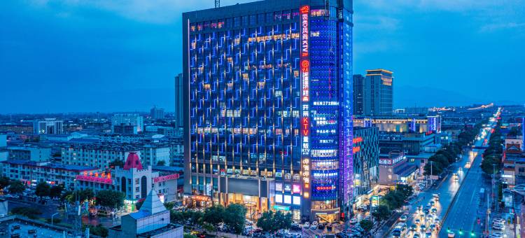 战戈电竞酒店(忻州开来欣悦购物广场店)图片