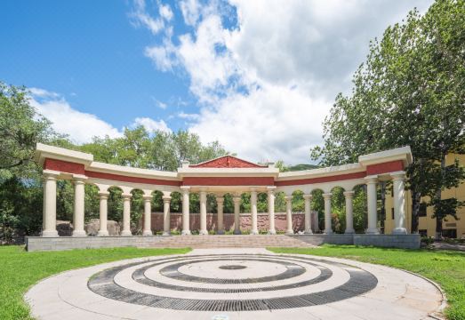 北京金隅凤山酒店外景图