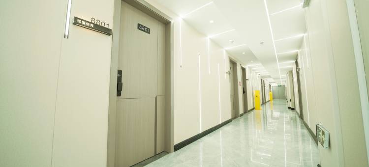 熊猫电竞酒店(贵阳黔灵山公园延安西路地铁站店)图片