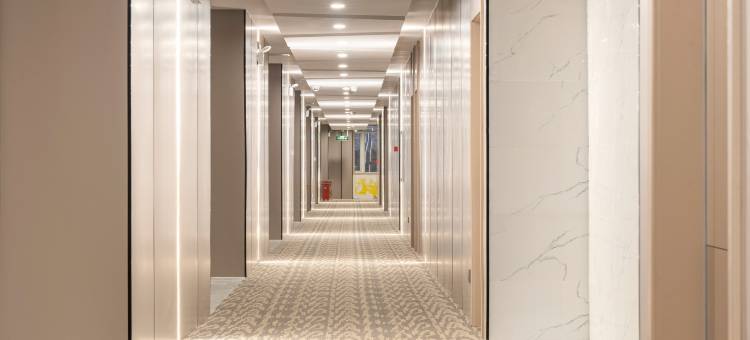 瑞源酒店(西亚和美信阳火车站店)图片