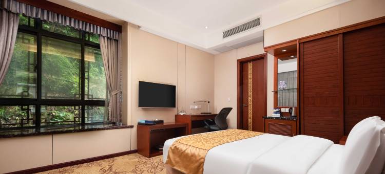 石首桃花山生态园酒店图片