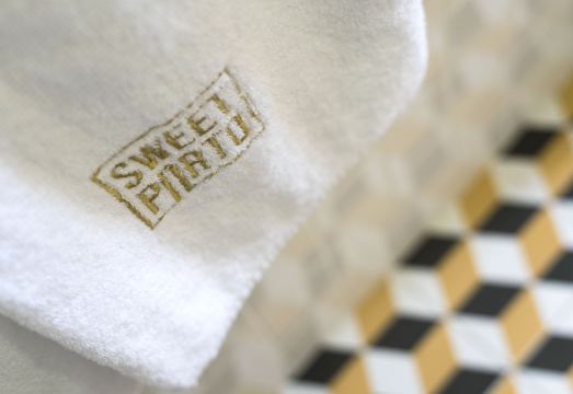 Apartment Firehouse by Sweet Porto - Free Parking Hotel Overview