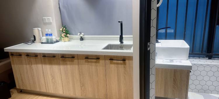 妮妮主题公寓(江门东站店)图片