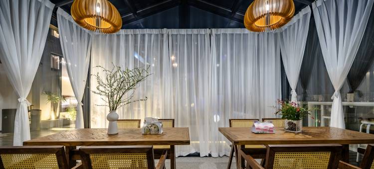 花筑·观湖雅筑丨山海湾NordicVilla·海岸泳池度假别墅(洱​海店)图片