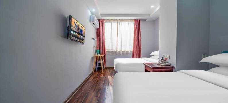 蓝湾假日酒店(镇江大市口店)图片