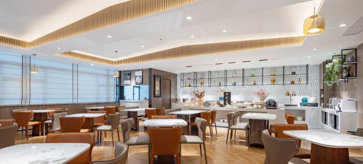 凌美国际酒店(襄阳火车站店)图片