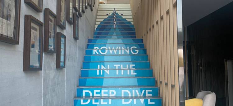 深潜星宿酒店(扬州东高铁站)图片