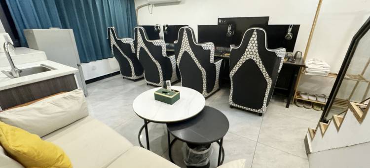 蓝森电竞公寓(南昌艾溪湖东地铁站店)图片