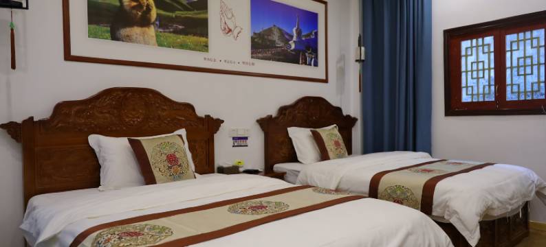 丹巴戈卡鼎泰民宿客栈图片