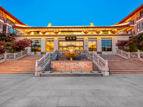 锦圣邸丨长•安GloriousTangDynasty庭院酒店(大唐不夜城雁塔店)