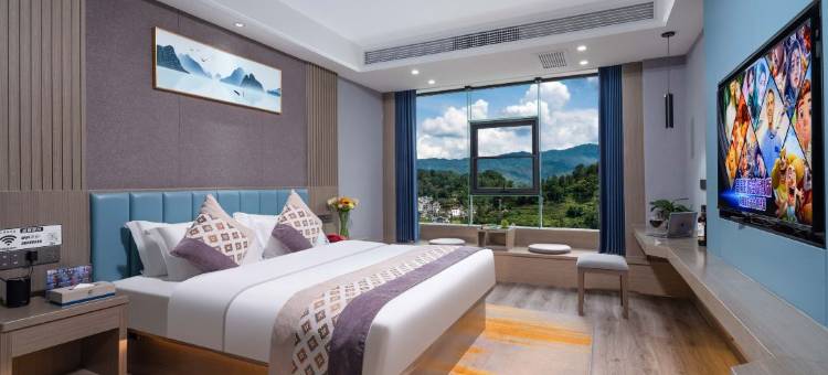 凤庆嘉恒大酒店(凤庆客运站店)图片