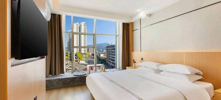 兰雅湾未来酒店 (雅安川农卓达广场店)图片