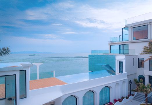 HONGSHOW · Family-Friendly · Frontline Lake View Boutique Guesthouse (Xishan, Taihu Lake Branch)Hotel Overview