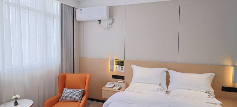 安顺欧曼cc酒店(黄果树大街安顺市人民医院店)图片