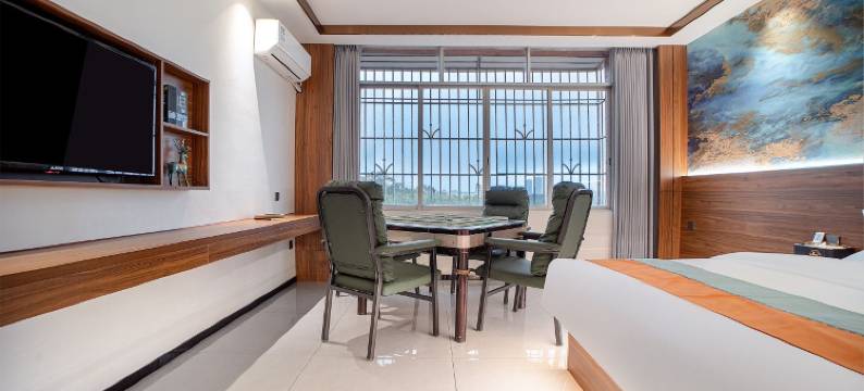 武鸣假日酒店(汽车客运站康和城店)图片