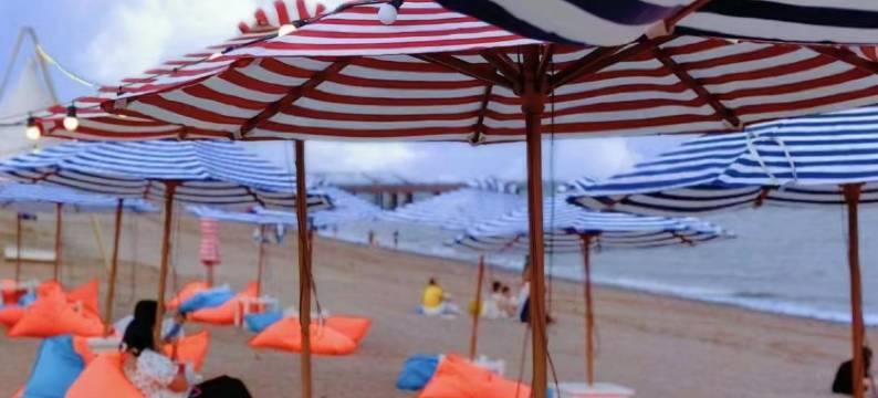 海边小筑民宿图片