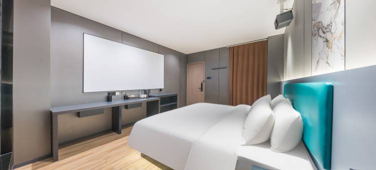 美娱·星峰电竞酒店(武汉欢乐谷园林路地铁站店)图片