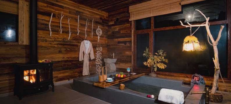 安吉胡桃里花园秘境私汤民宿(竹博园店)图片