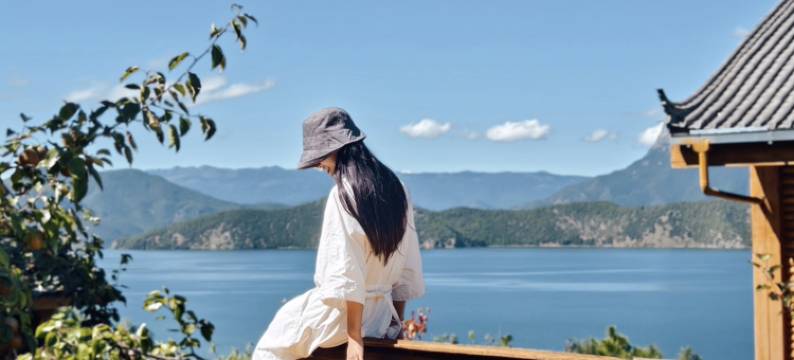 泸沽湖且曼·入影松半山酒店图片