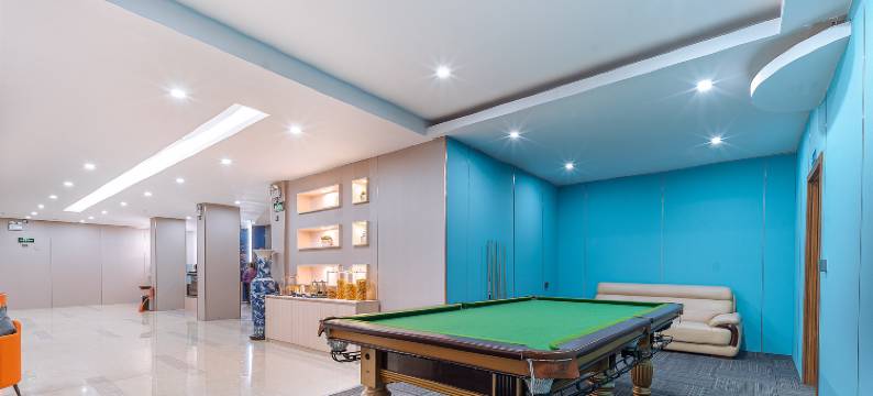 泊雅斯智能酒店(桂林荔浦中心广场店)图片