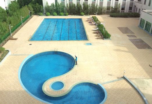 Soluxe HotelHotel Overview