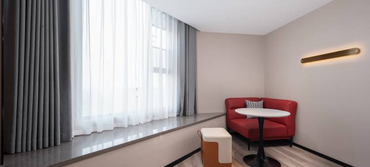 柏曼酒店(武汉华中科技大学佳园路地铁站店)图片