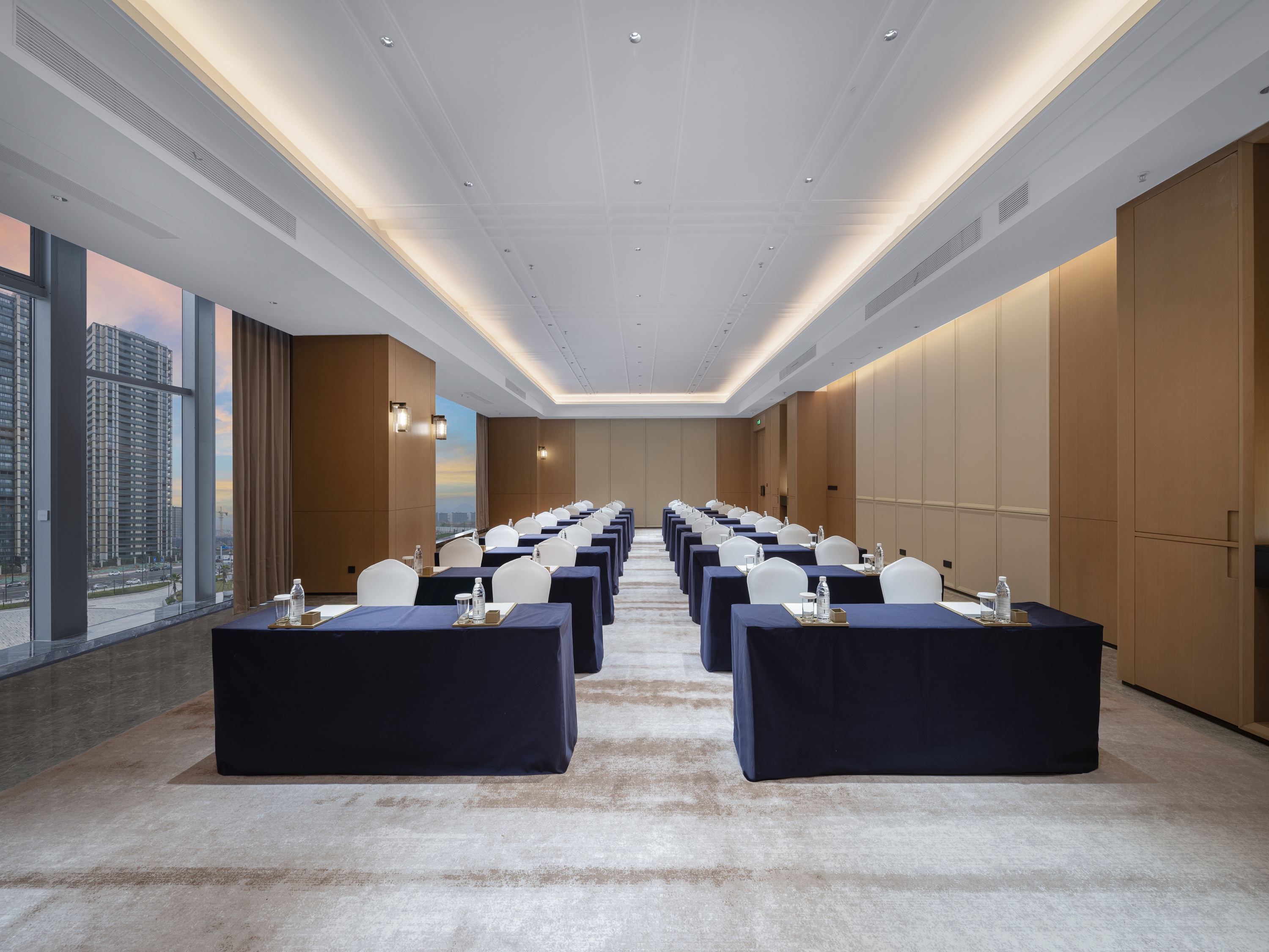 Landison Plaza Wangu HotelOver view