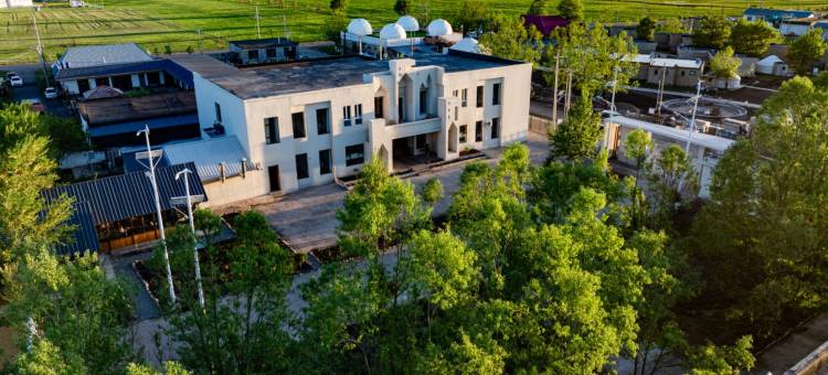 十六窗丨Soong•MeadowView星空牧场设计师度假民宿(那拉提草原店)图片