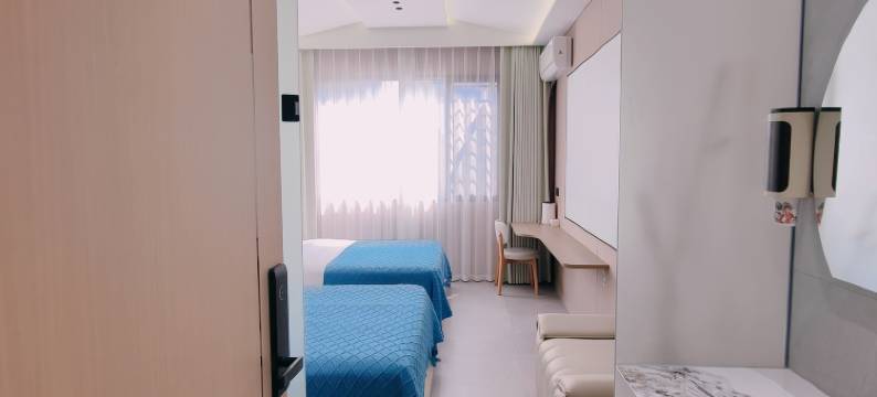 旅途民宿(雅安万达广场店)图片