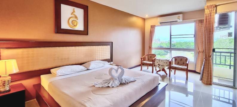 麦地那酒店(Madina Rayong Hotel)图片