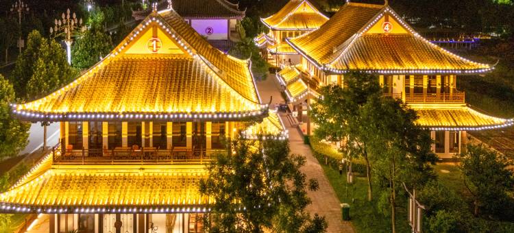 泰安维也纳山庄(泰山天平湖店)图片