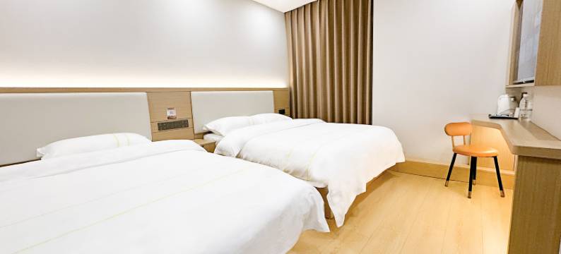 八方酒店(江汉路步行街店)图片