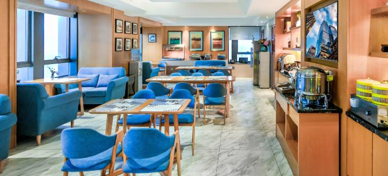 艾泊云端江景酒店图片