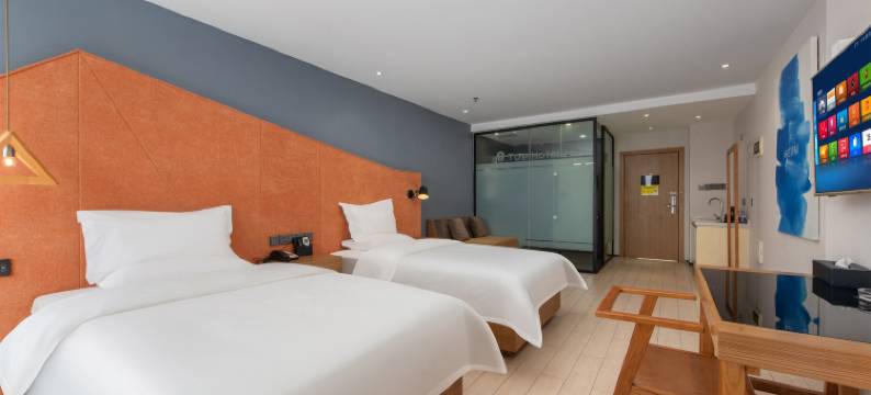 TOP Hotel首席设计师酒店(千灯湖度假区广佛电商城店)图片