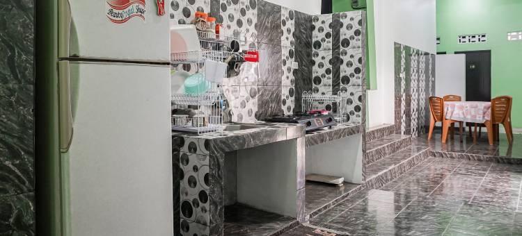 O酒店 Riharti伊斯兰旅馆(Hotel O Guest House Riharti Syariah)图片