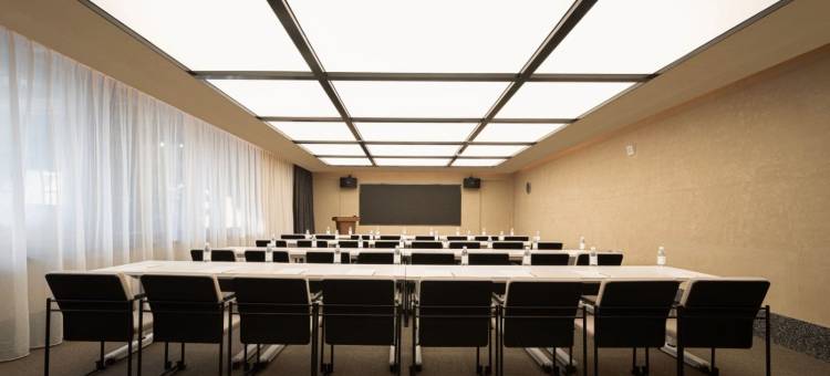 哈尔滨索菲亚教堂田地街亚朵酒店图片