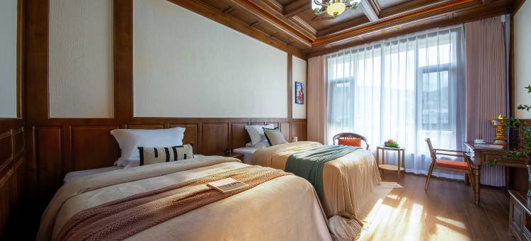熙和隐居·GLAMPING晨雾松赞·藏艺民宿(香格里拉松赞林寺店)图片