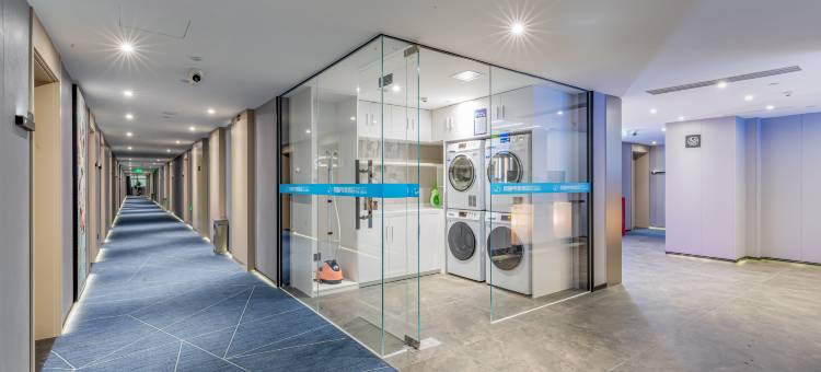 网鱼电竞酒店(四川大学双流机场店)图片