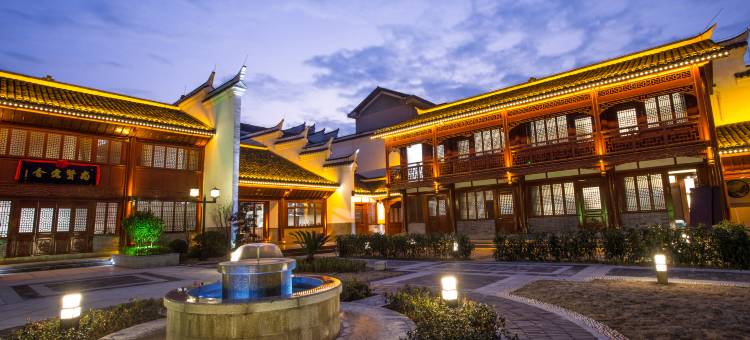 洪江黔阳古城房车露营公园图片